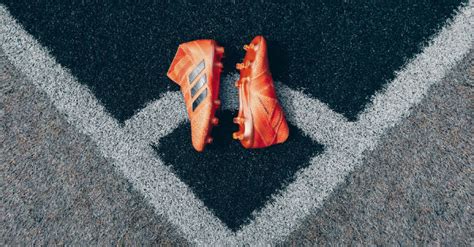 waarom heeft adidas 3 strepen